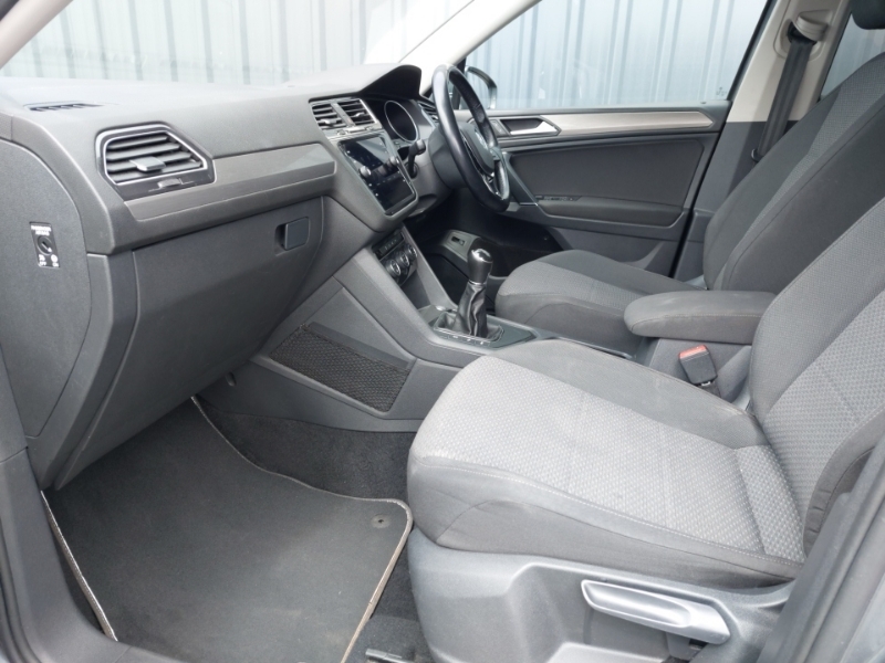 Volkswagen Tiguan Allspace 2.0 Tdi Match Grey #5
