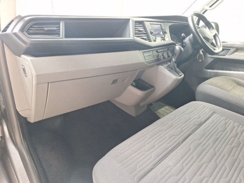 Volkswagen Transporter Shuttle 2.0 Tdi 150Ps Se Minibus Dsg XUI6937 Grey #5