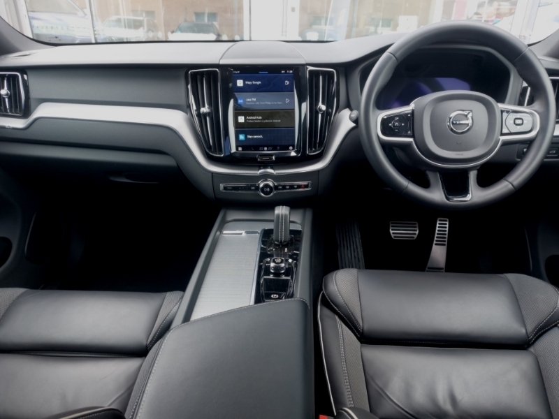 Volvo XC60 2.0 B4d R Design Awd Geartronic SK22VUC Silver #3