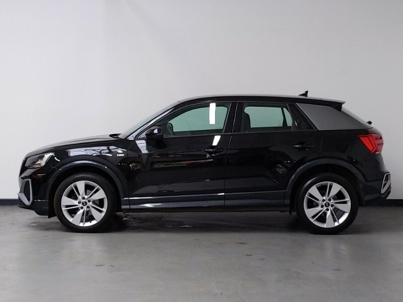 Audi Q2 35 Tfsi S Line S Tronic KY72NLM Black #4