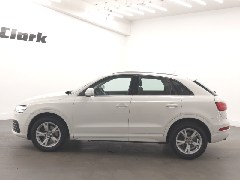 Audi Q3 1.4T Fsi Sport DE68EWU White #4