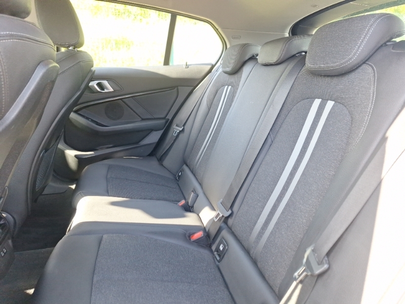 BMW 1 Series 116D Sport YF70KKC Black #6