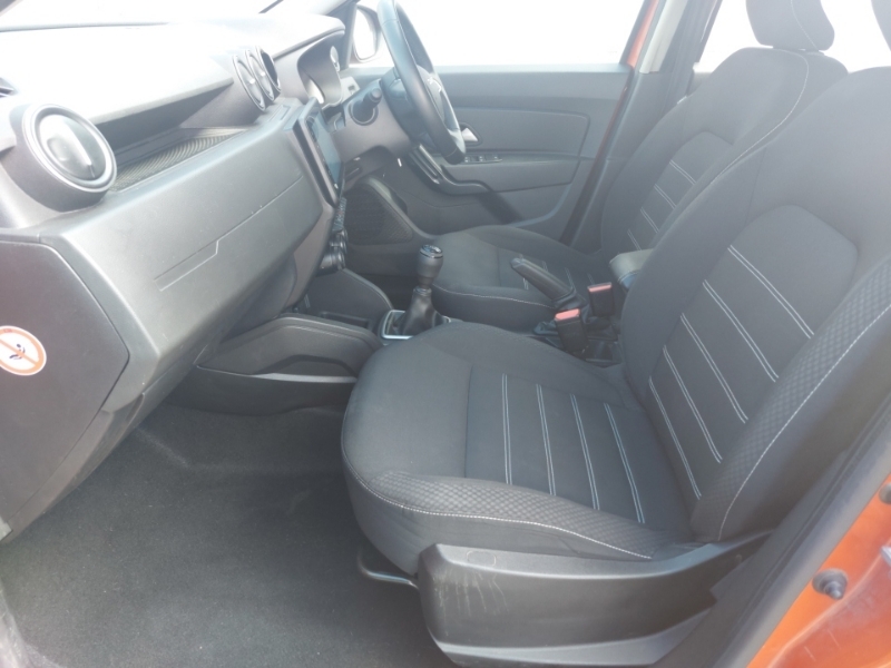 Dacia Duster 1.0 Tce 90 Expression VN23BWA Orange #5