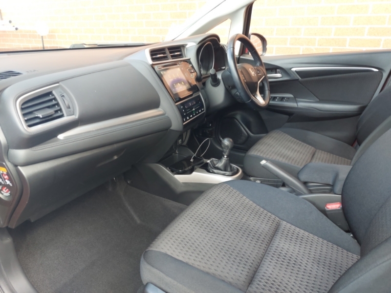 Honda Jazz 1.3 I-vtec Ex Navi ND19GUA Red #5