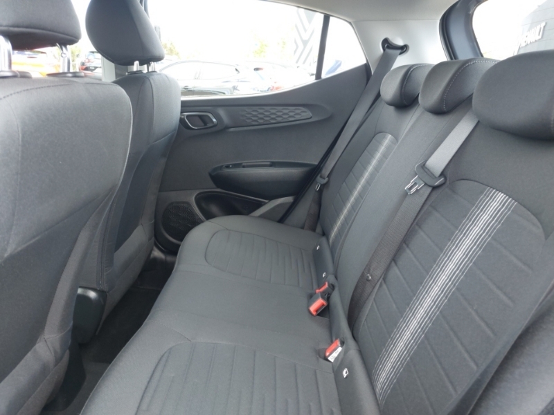 Hyundai I10 1.0 63 Advance Nav EA25ZHR Grey #6