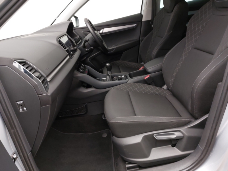 Skoda Karoq 1.0 Tsi Se Nav Plus Silver #5