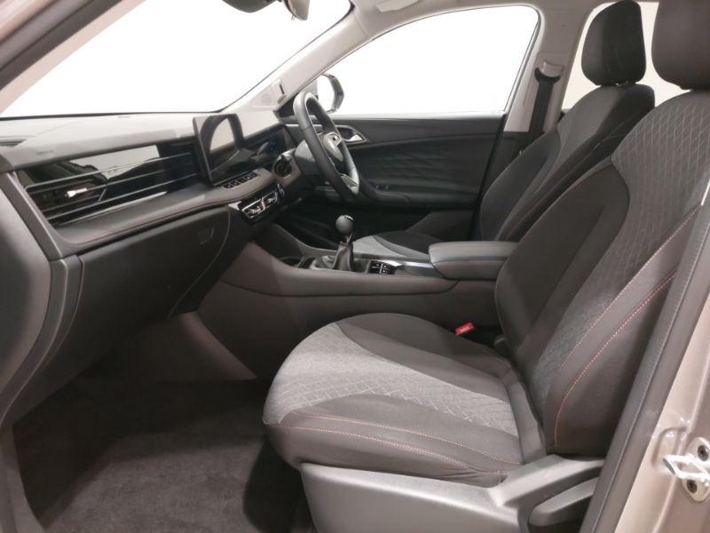 MG HS 1.5 T-gdi Se FY74NLC Silver #5