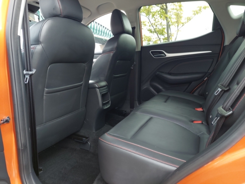 MG ZS 1.0T Gdi Exclusive Dct LE24KJJ Orange #6