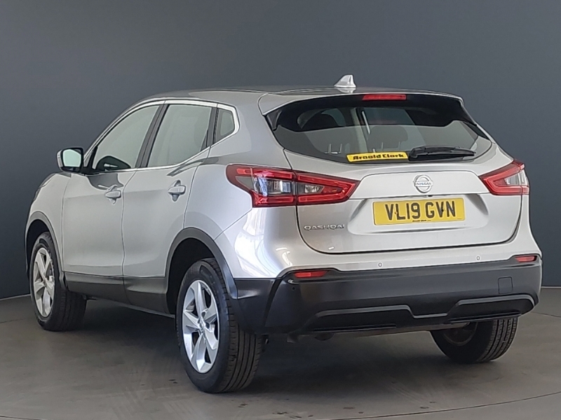 Nissan Qashqai 1.3 Dig-t Acenta Premium VL19GVN Silver #2