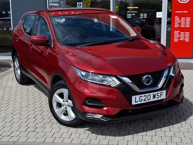 Nissan Qashqai 1.3 Dig-t 160 Acenta Premium Red