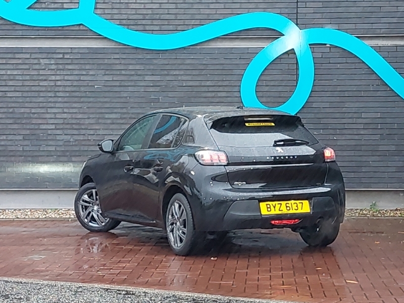 Peugeot 208 1.2 Puretech Active Premium BYZ6137 Black #2