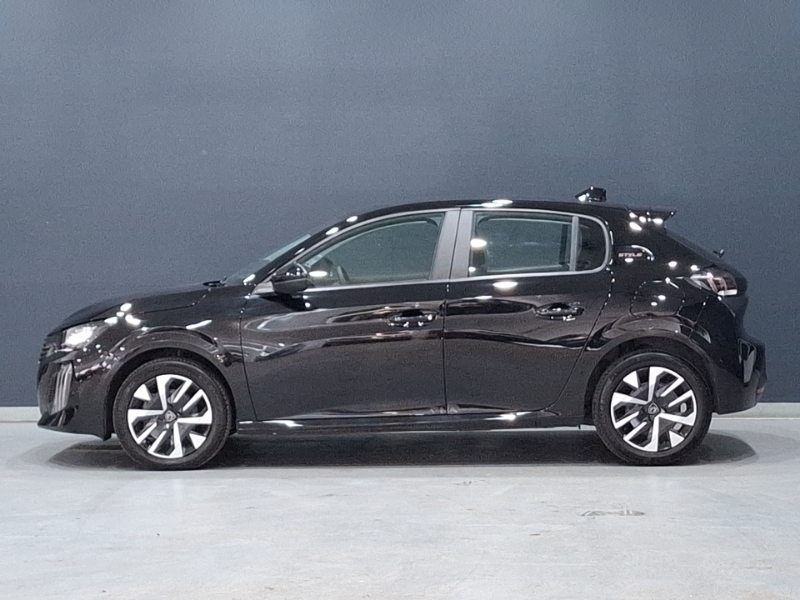 Peugeot 208 1.2 Puretech 100 Style DS75WCD Black #4
