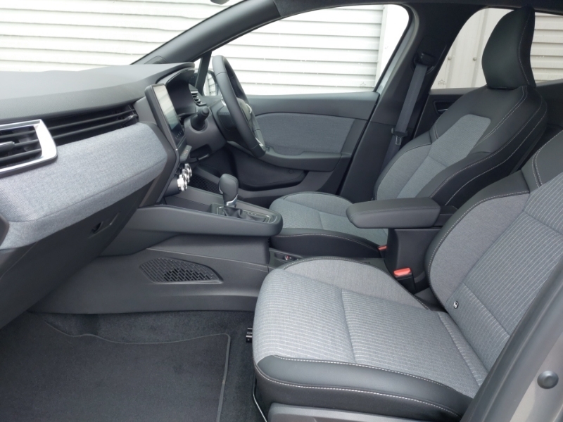 Renault Clio 1.6 E-tech Full Hybrid 145 Techno SD75OBY Grey #5