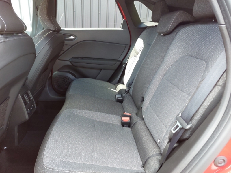 Renault Symbioz 1.3 Tce 140 Techno HK75USZ Red #6