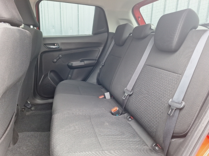 Suzuki Swift 1.2 Dualjet 83 12V Hybrid Sz-t Red #6
