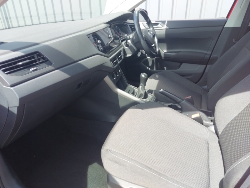 Volkswagen Polo 1.0 Tsi 95 Se FV68KWX Red #5