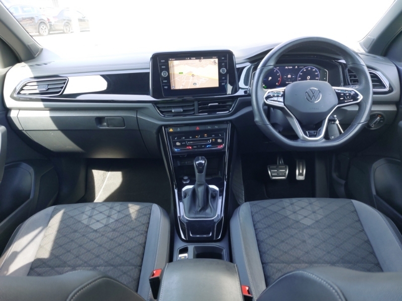 Volkswagen T-Roc 1.5 Tsi R-line Dsg BL72FBG Black #3