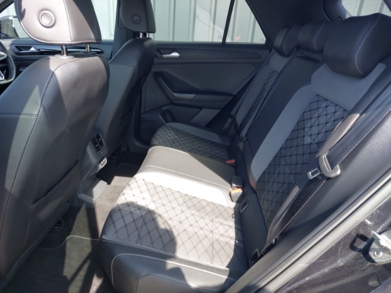Volkswagen T-Roc 1.5 Tsi R-line Dsg BL72FBG Black #6