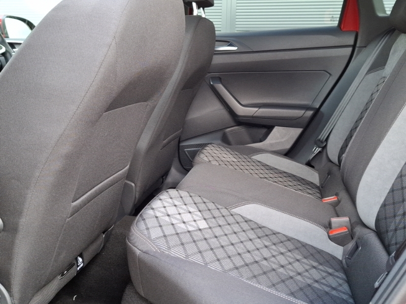 Volkswagen Taigo 1.5 Tsi 150 R-line Dsg Red #6