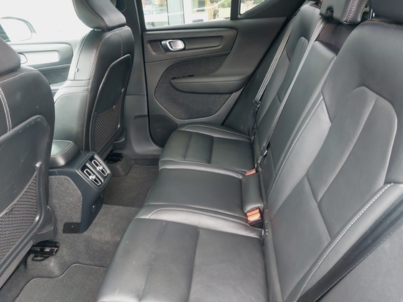 Volvo XC40 2.0 B4p Inscription NK21MWM Black #6