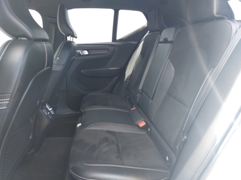Volvo XC40 2.0 B4p R Design 7 Speed NG71CRV Silver #6