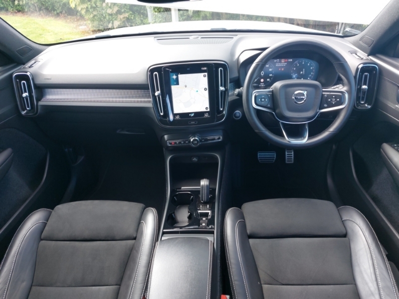 Volvo XC40 2.0 B4p R Design 7 Speed NG71CRV Silver #3