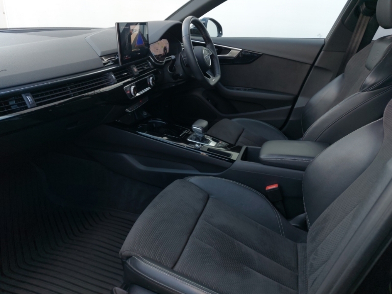Audi A4 35 Tfsi Black Edition S Tronic BP69ZFM Black #5