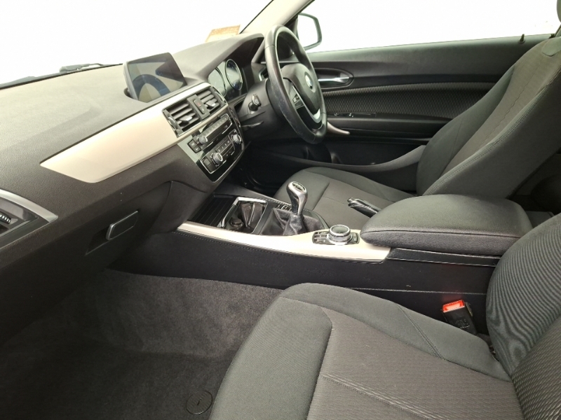 BMW 2 Series 218D Se Nav White #5