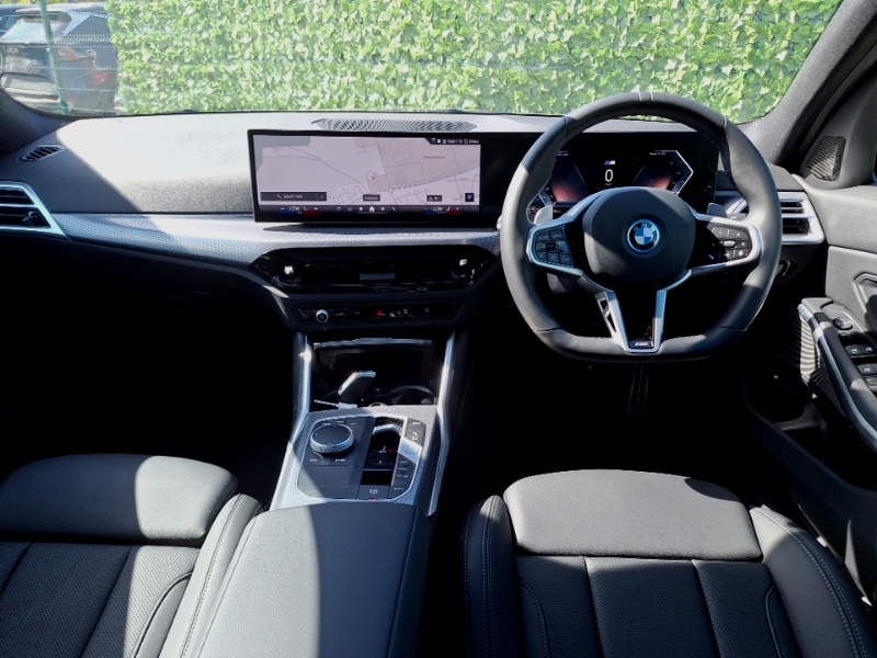 BMW 3 Series 330E 22.3 Kwh M Sport Step ST75NXC Blue #4