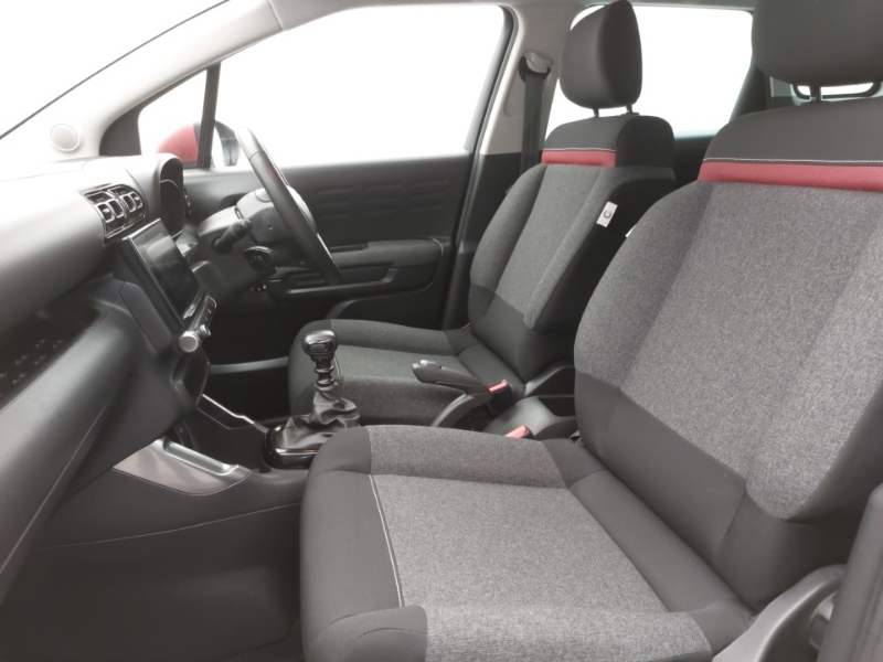 Citroen C3 Aircross 1.2 Puretech 110 C-series SX22AUC White #5