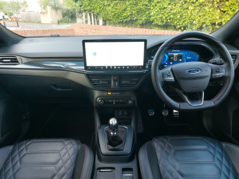 Ford Focus 1.0 Ecoboost Hybrid Mhev 155 St-line X HN23UWT Black #3