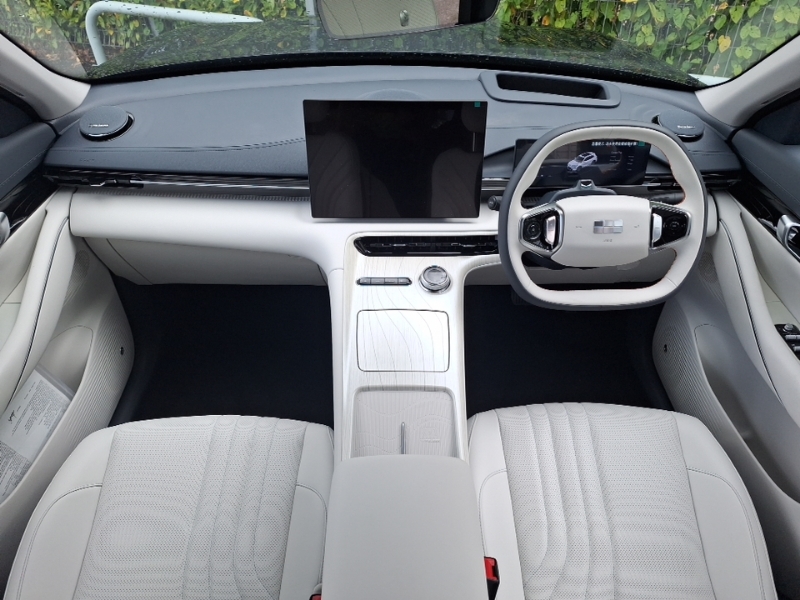 Geely Starray 1.5 Em-i Ultra  Black #3