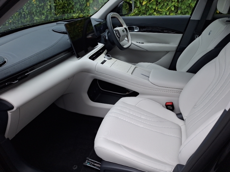 Geely Starray 1.5 Em-i Ultra  Black #5