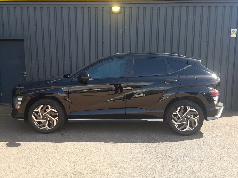 Hyundai Kona 1.6 Hybrid 129 N Line Dct EJ25LZD Black #4