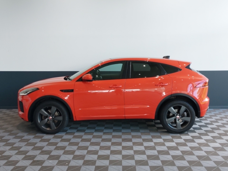 Jaguar E-Pace 2.0D Chequered Flag Edition MT69TUP Red #4
