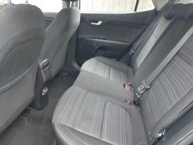 Kia Stonic 1.4 Mpi 2 Black #6