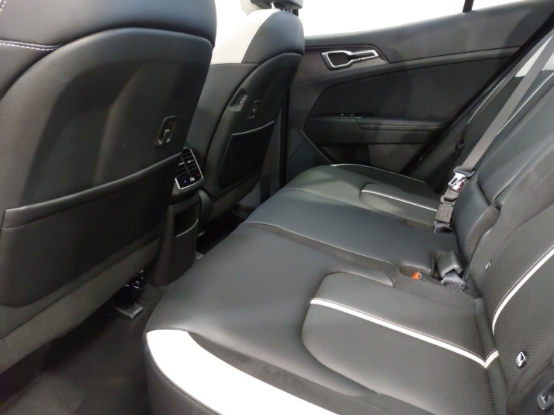 Kia Sportage 1.6T Gdi Hev Gt-line S RV75YRW Black #6