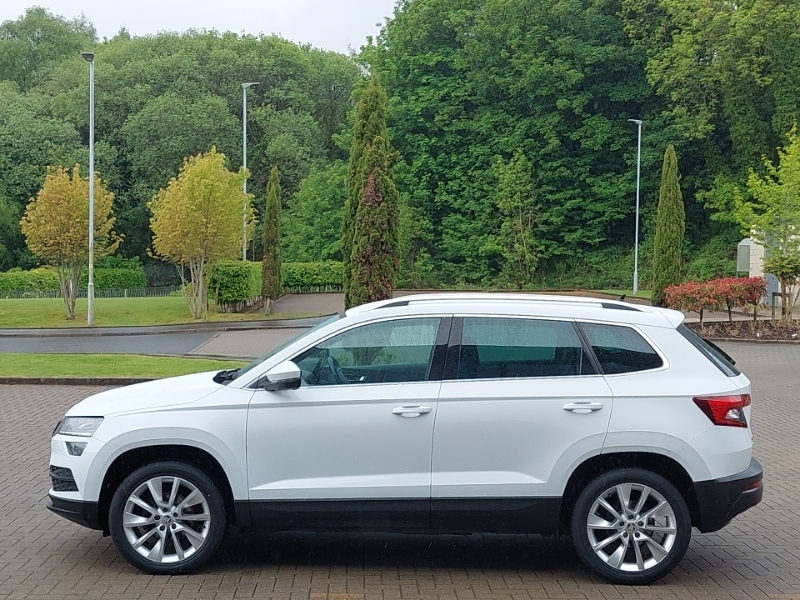 Skoda Karoq 1.6 Tdi Se L CK68YLL White #4