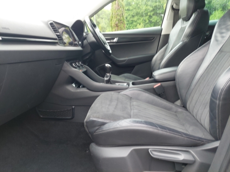 Skoda Karoq 1.6 Tdi Se L CK68YLL White #5