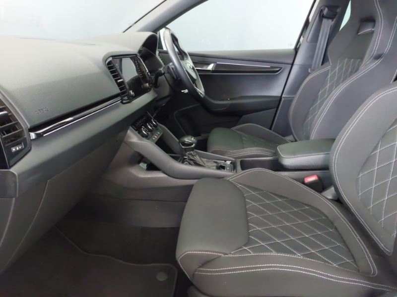 Skoda Karoq 2.0 Tdi 150 Sportline 4X4 Dsg Black #5