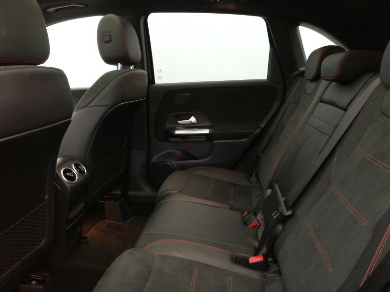 Mercedes-Benz B Class B180 Amg Line Premium Plus Black #6