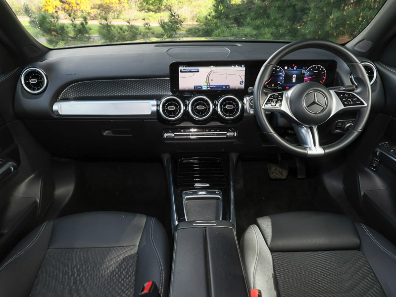 Mercedes-Benz GLB Class Glb 200 Sport Executive 7G-tronic KX25YUB Black #3