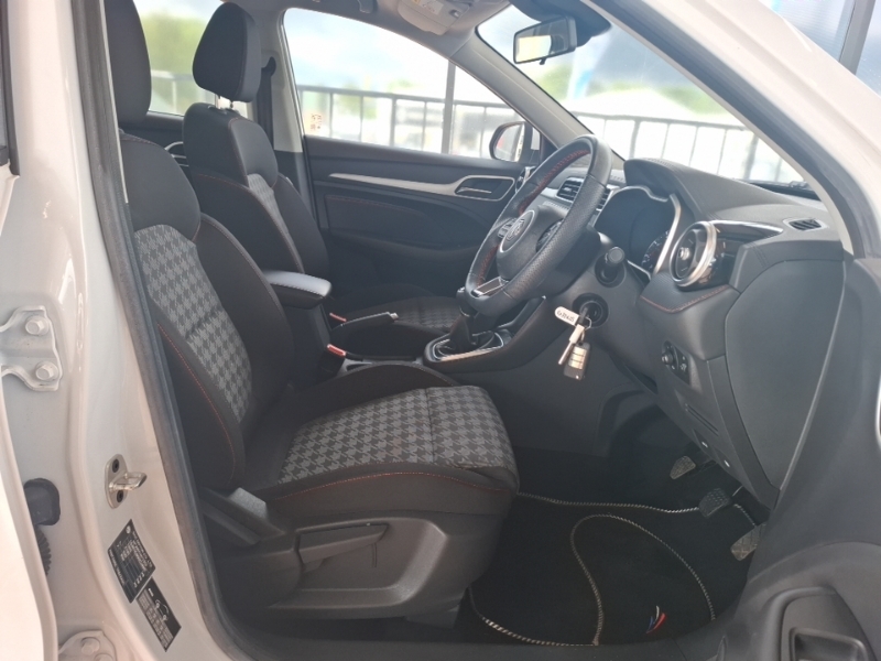 MG ZS 1.5 Vti-tech Excite SJ72EVD White #5