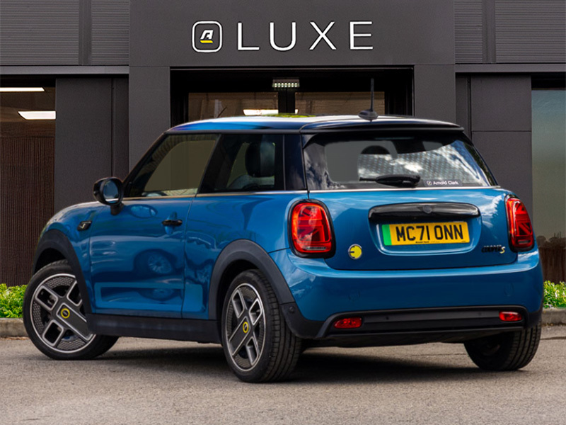 Mini Hatch 135Kw Cooper S Collection Edition 33Kwh Blue #2