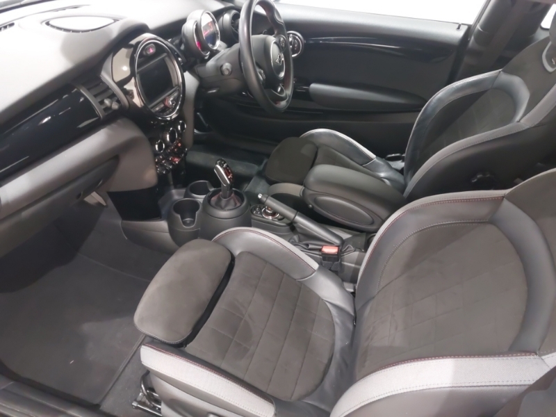 Mini Hatch 2.0 John Cooper Works II 8 Speed PF20DYS Black #5