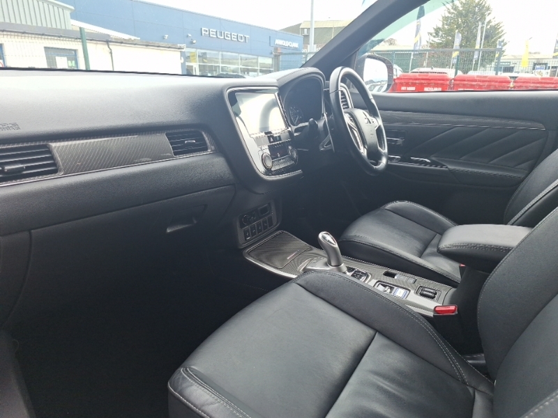 Mitsubishi Outlander 2.4 Phev 4H SM68YHA Red #5