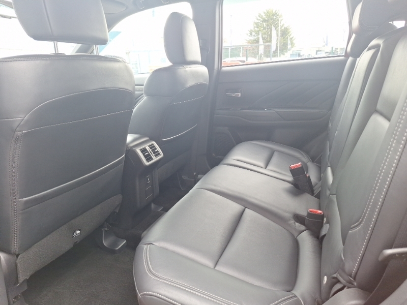 Mitsubishi Outlander 2.4 Phev 4H SM68YHA Red #6