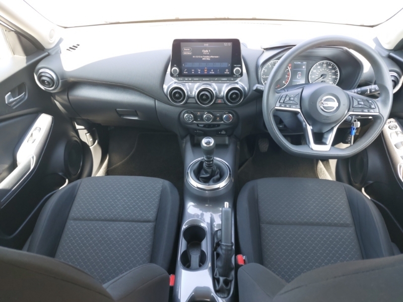 Nissan Juke 1.0 Dig-t 114 Acenta DV22RZM White #3