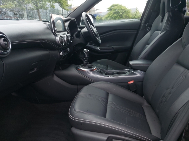 Nissan Juke 1.0 Dig-t 114 Tekna GJ23OMW Black #5