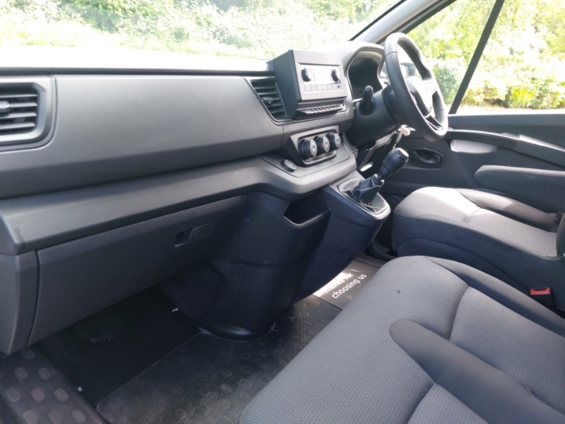 Renault Trafic Ll30 Blue Dci 130 Start Van YB23GBF White #5